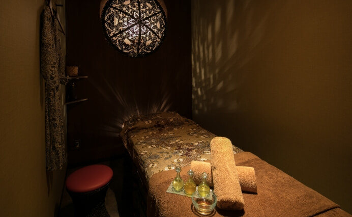 顧客の気分を満足させる店舗空間づくりと一流ホテルと同水準のアメニティ常備