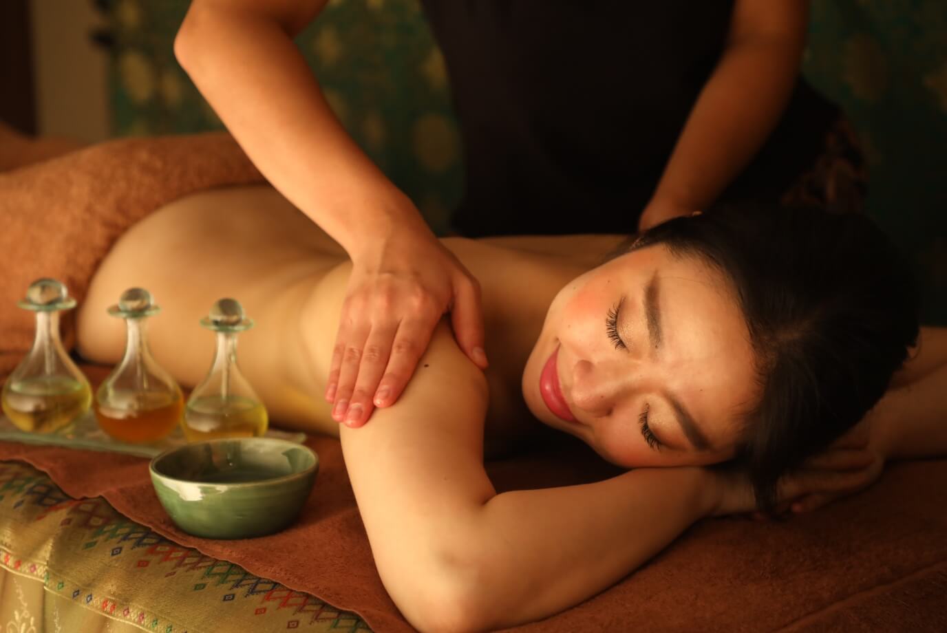 アヴィヤンガ療法